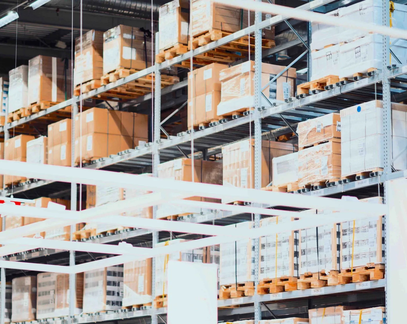 Depósito con productos identificados para trazabilidad